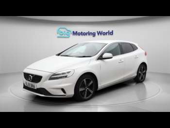 Used Volvo V40 2018 for sale - 75127524: Photo