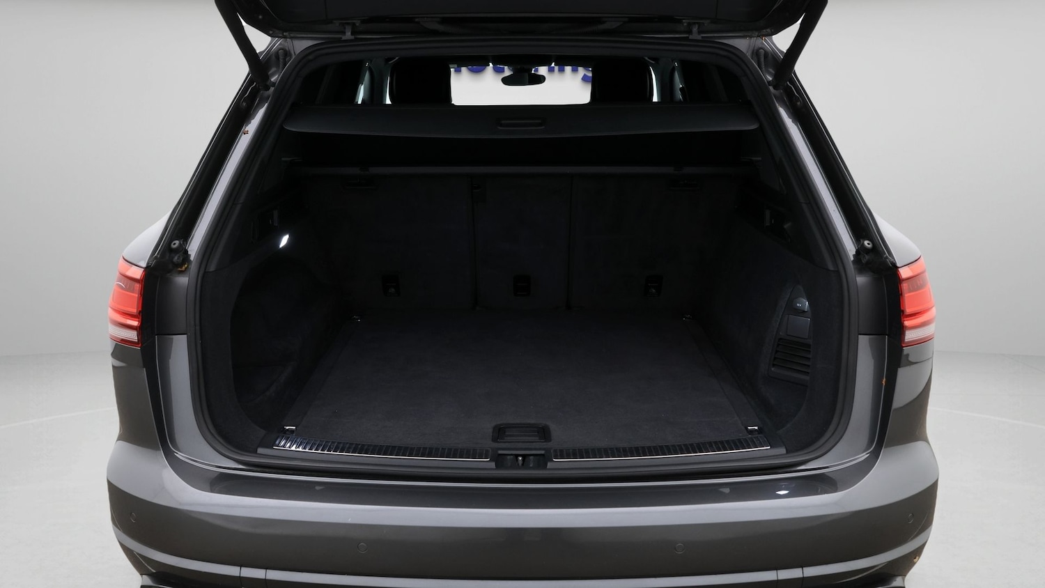 Used Volkswagen Touareg 2019 for sale - 77381132: Photo 17