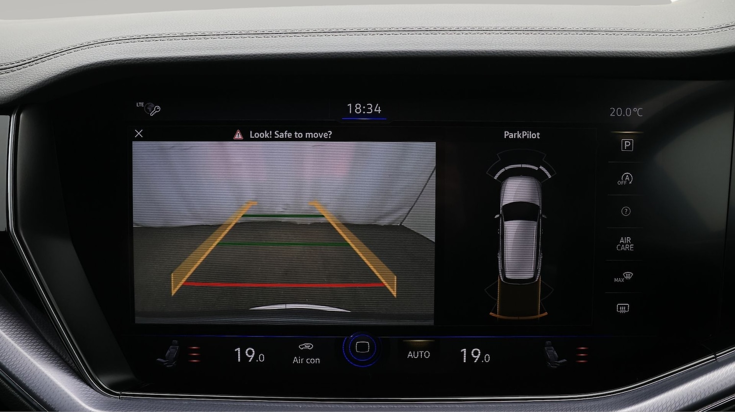 Used Volkswagen Touareg 2019 for sale - 77381132: Photo 26