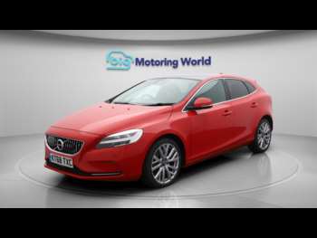 Used Volvo V40 2019 for sale - 74725932: Photo