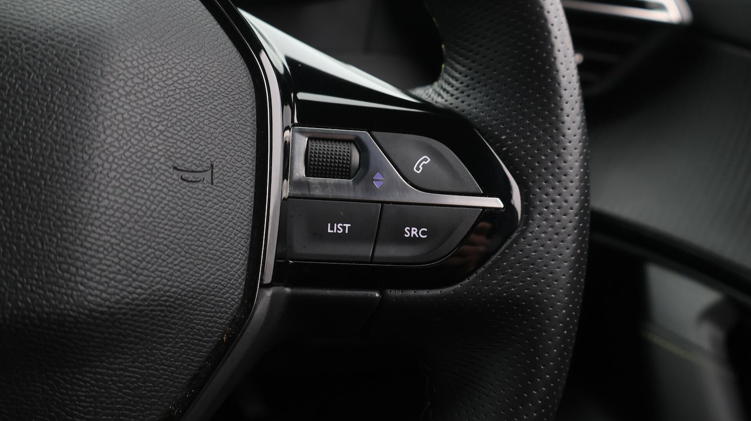 Used Peugeot 2008 2022 for sale - 76473247: Photo 27