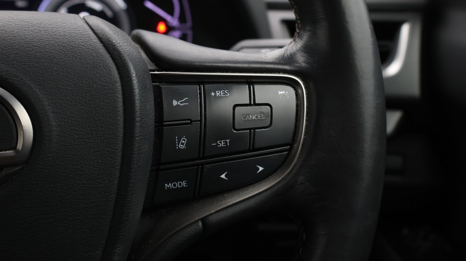 Used Lexus UX 2020 for sale - 77214750: Photo 24