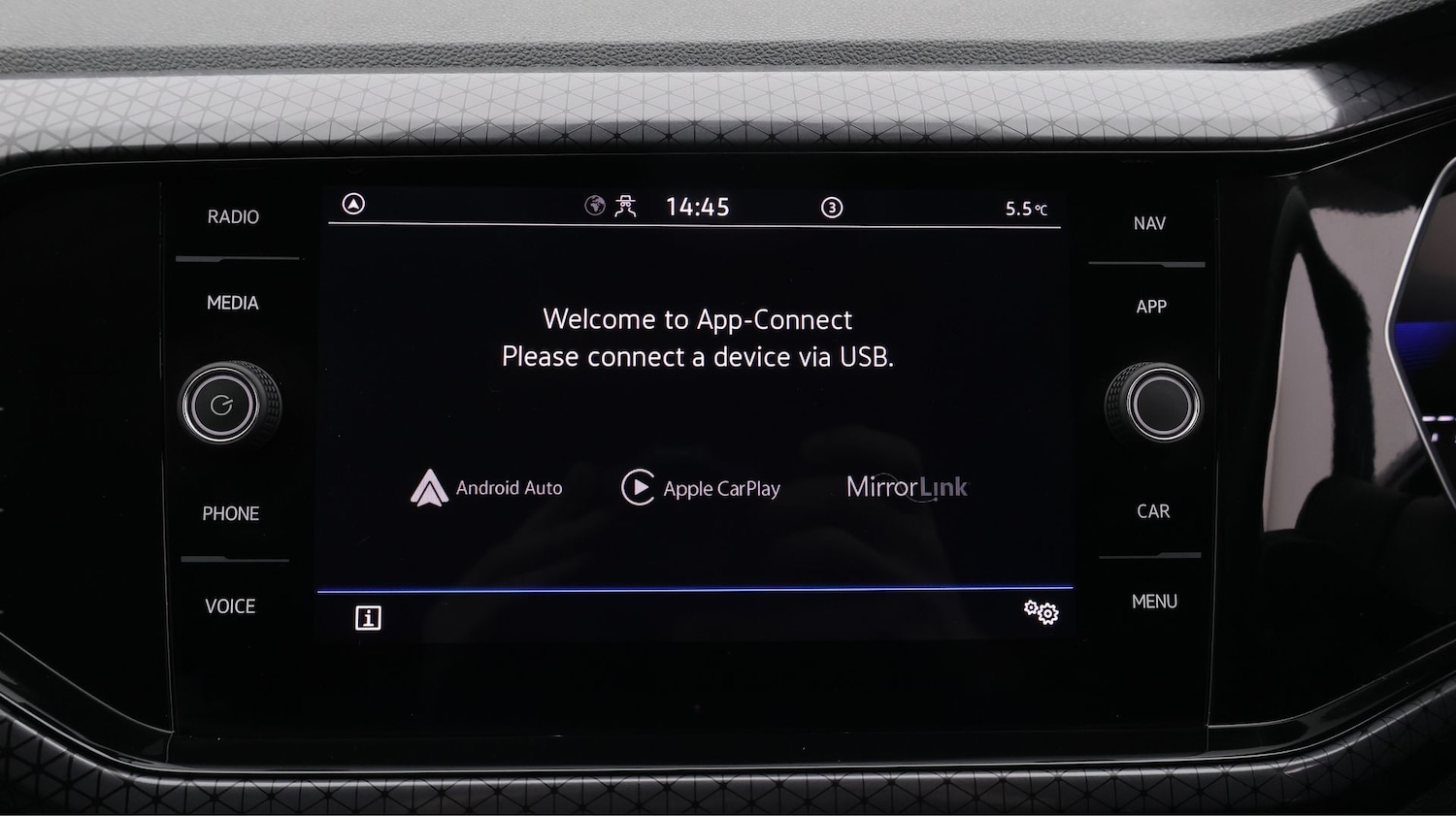 Used Volkswagen T-Cross 2023 for sale - 77610182: Photo 24