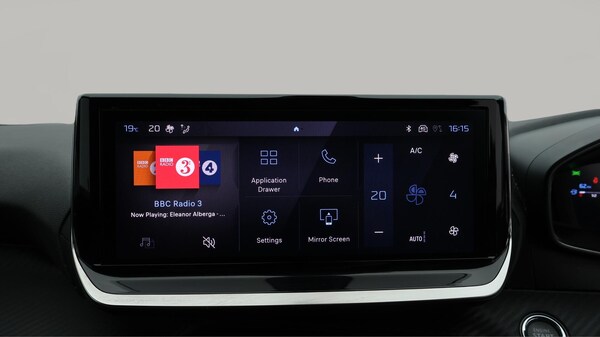 Used Peugeot 2008 2023 for sale - 76259572: Photo 12
