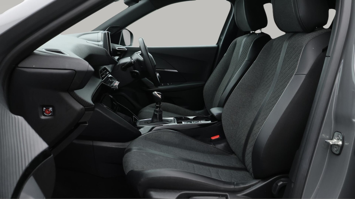 Used Peugeot 2008 2023 for sale - 76259572: Photo 15