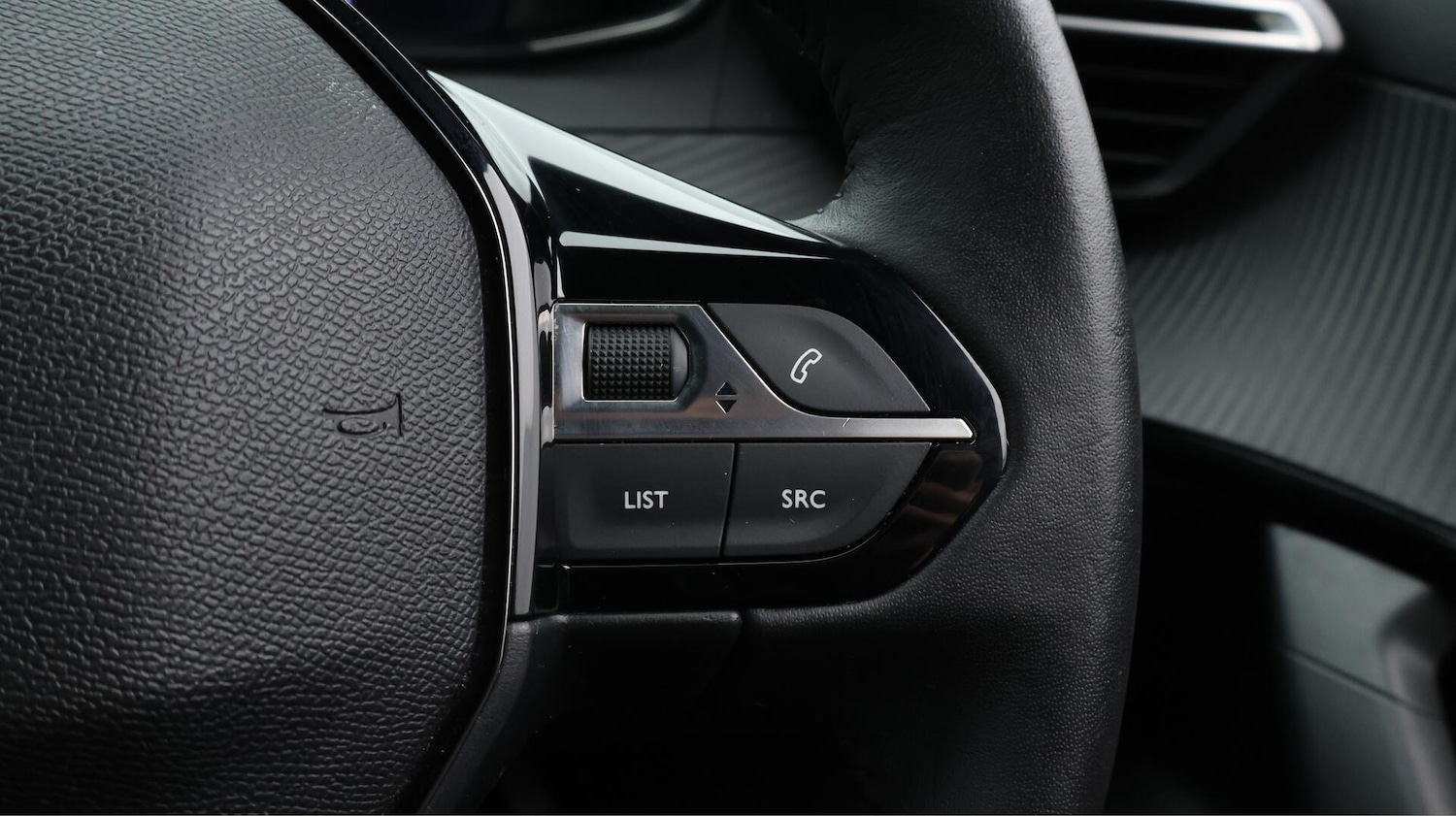 Used Peugeot 2008 2023 for sale - 76259572: Photo 26