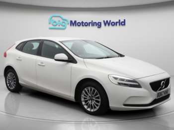 (67) - 2.0 D2 Momentum Nav Plus Hatchback 5dr Diesel Manual Euro 6 (s/s) (120 ps)