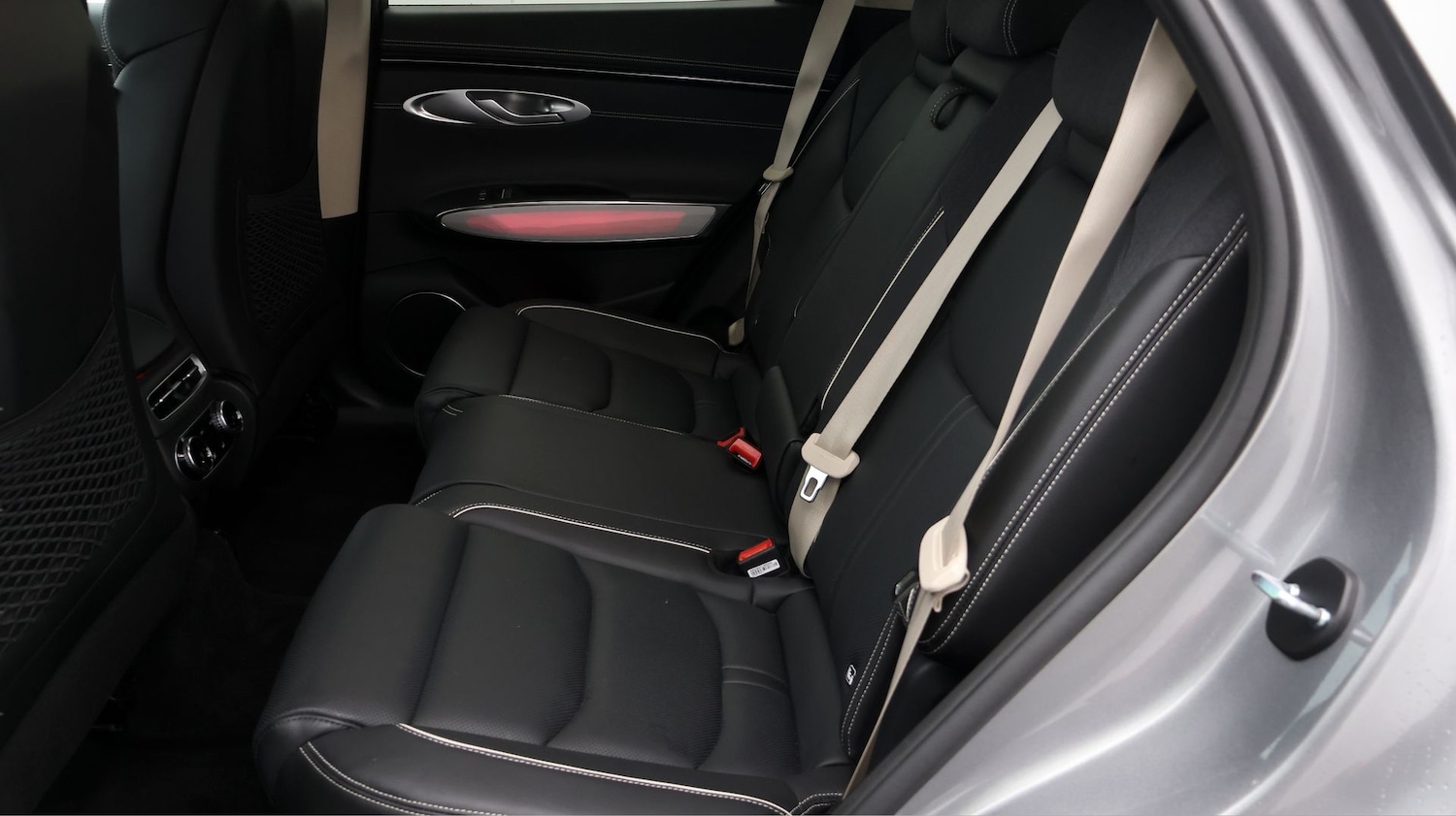 Used Genesis GV70 2024 for sale - 77367534: Photo 16