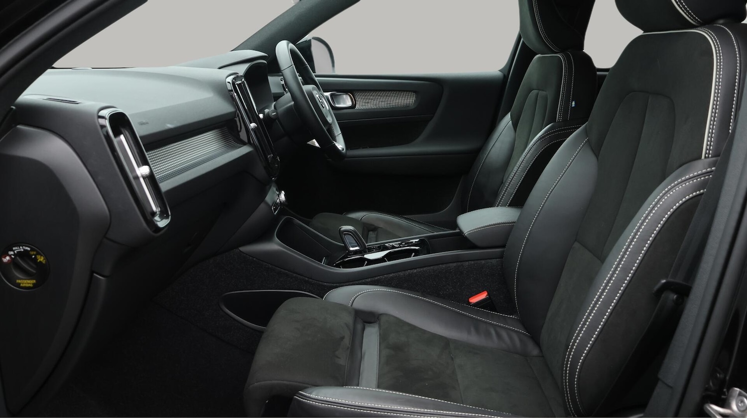 Used Volvo XC40 2021 for sale - 76381020: Photo 14