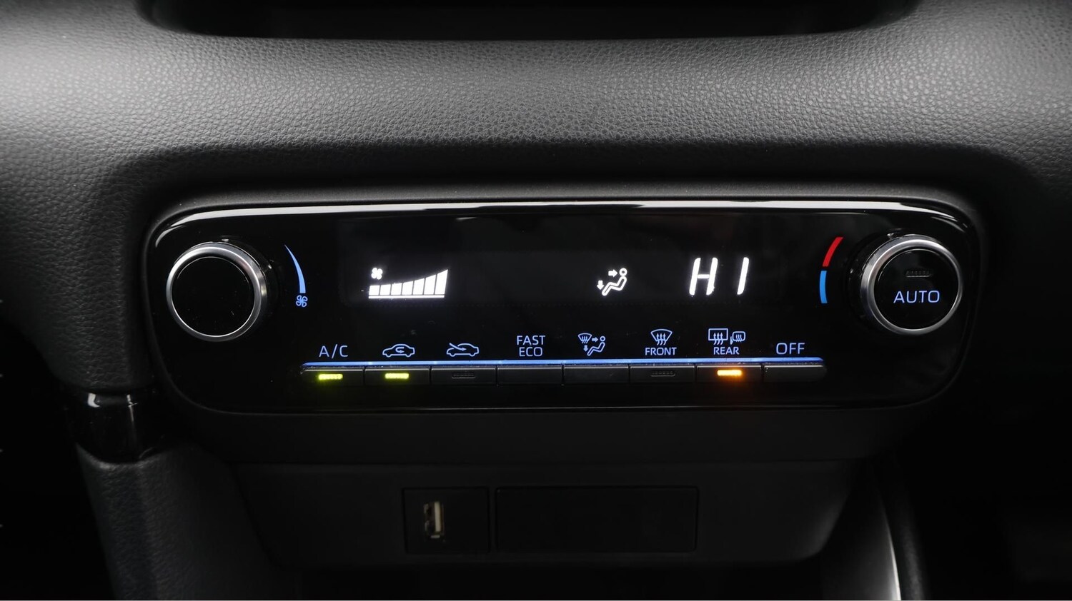 Used Toyota Yaris 2022 for sale - 77590515: Photo 12