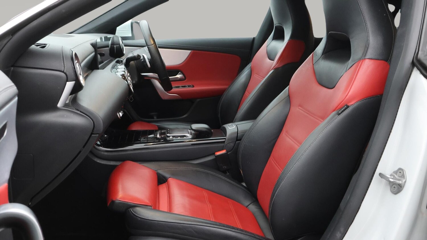 Used Mercedes-Benz CLA 2020 for sale - 76032173: Photo 15