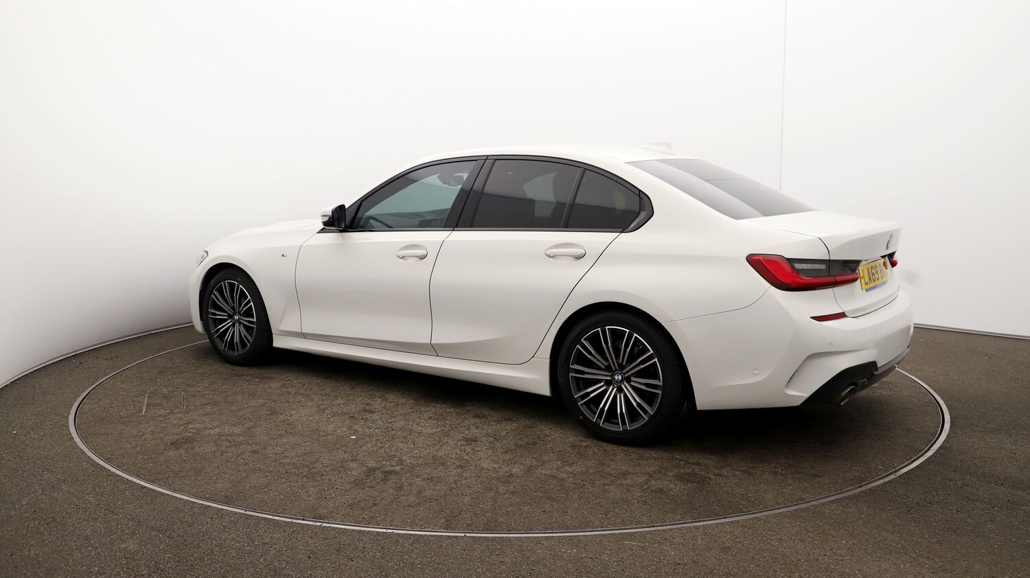 Used BMW 3 Series 2019 for sale - 76809697: Photo 29