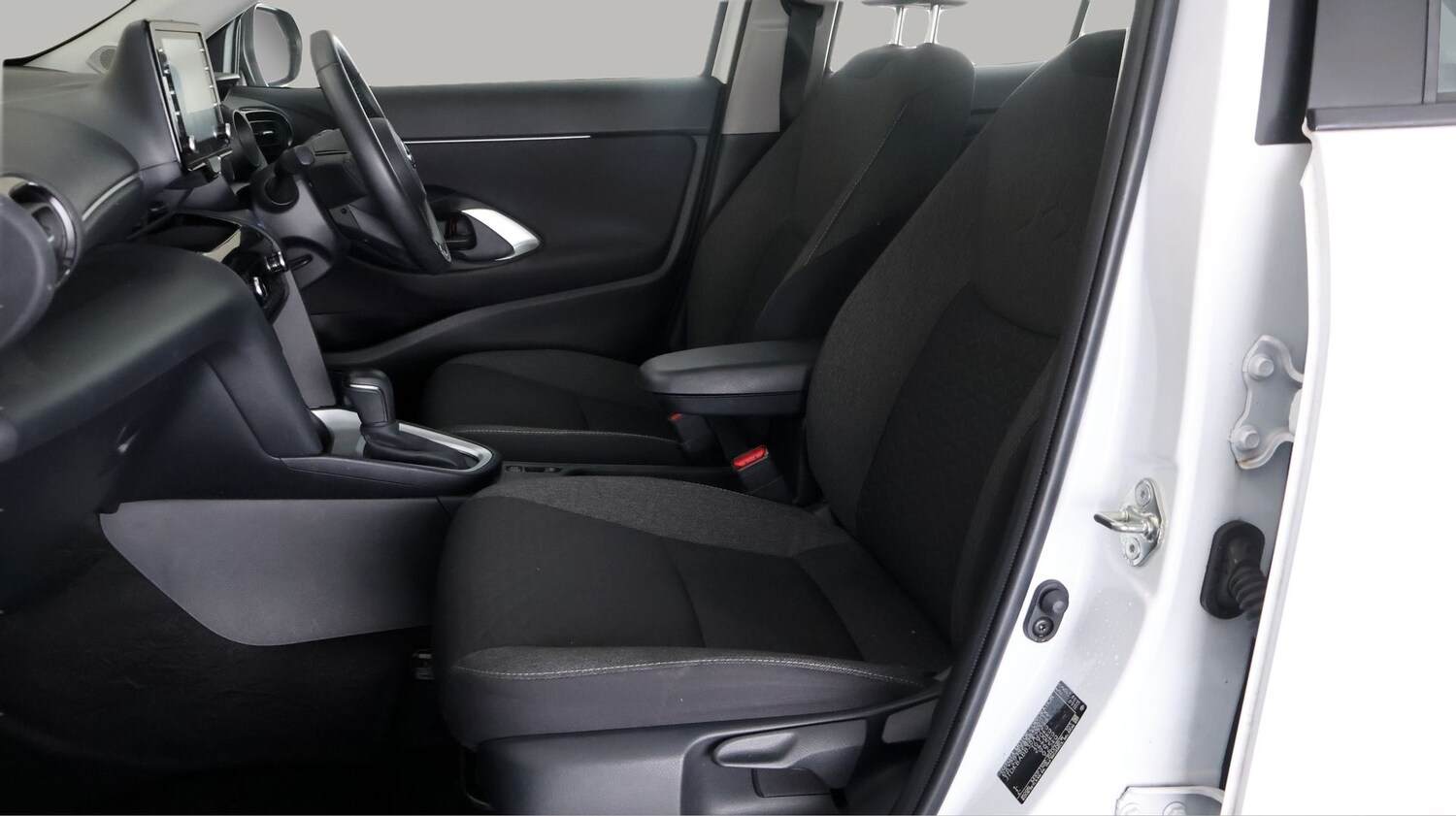 Used Toyota Yaris Cross 2023 for sale - 78106572: Photo 13