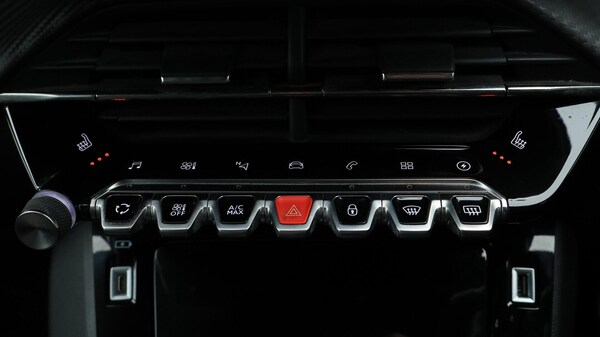 Used Peugeot E-2008 2021 for sale - 76247465: Photo 27