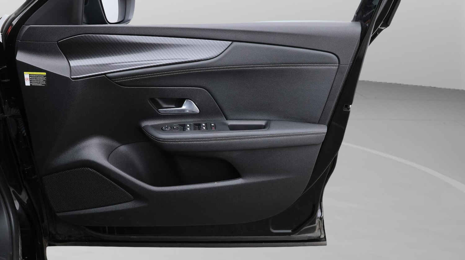 Used Vauxhall Mokka Electric 2023 for sale - 76388669: Photo 16