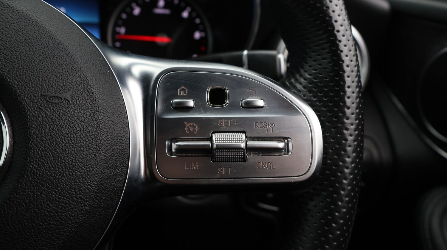 Used Mercedes-Benz GLC 2020 for sale - 77181429: Photo 25