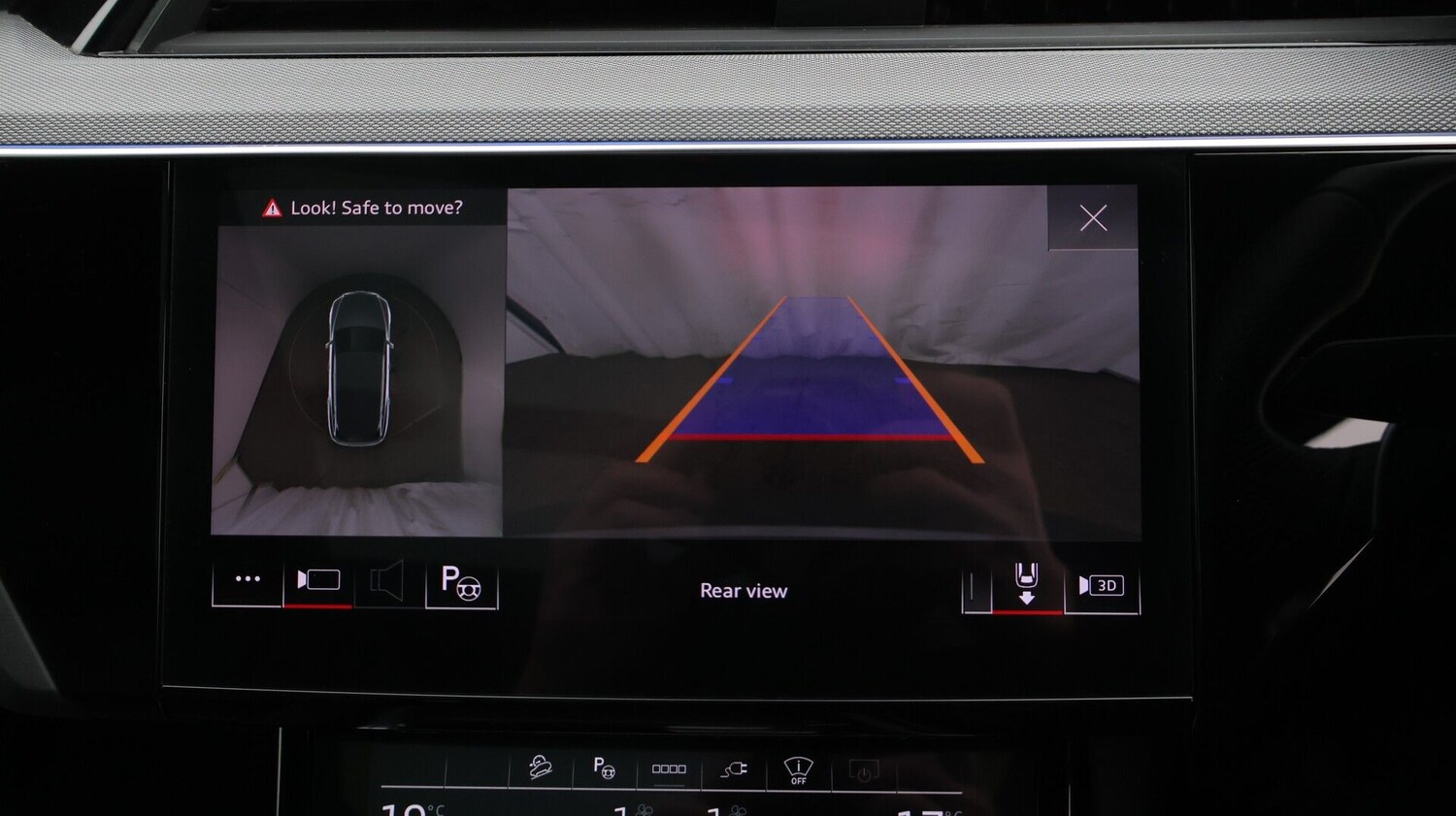 Used Audi Q8 2023 for sale - 77474594: Photo 25