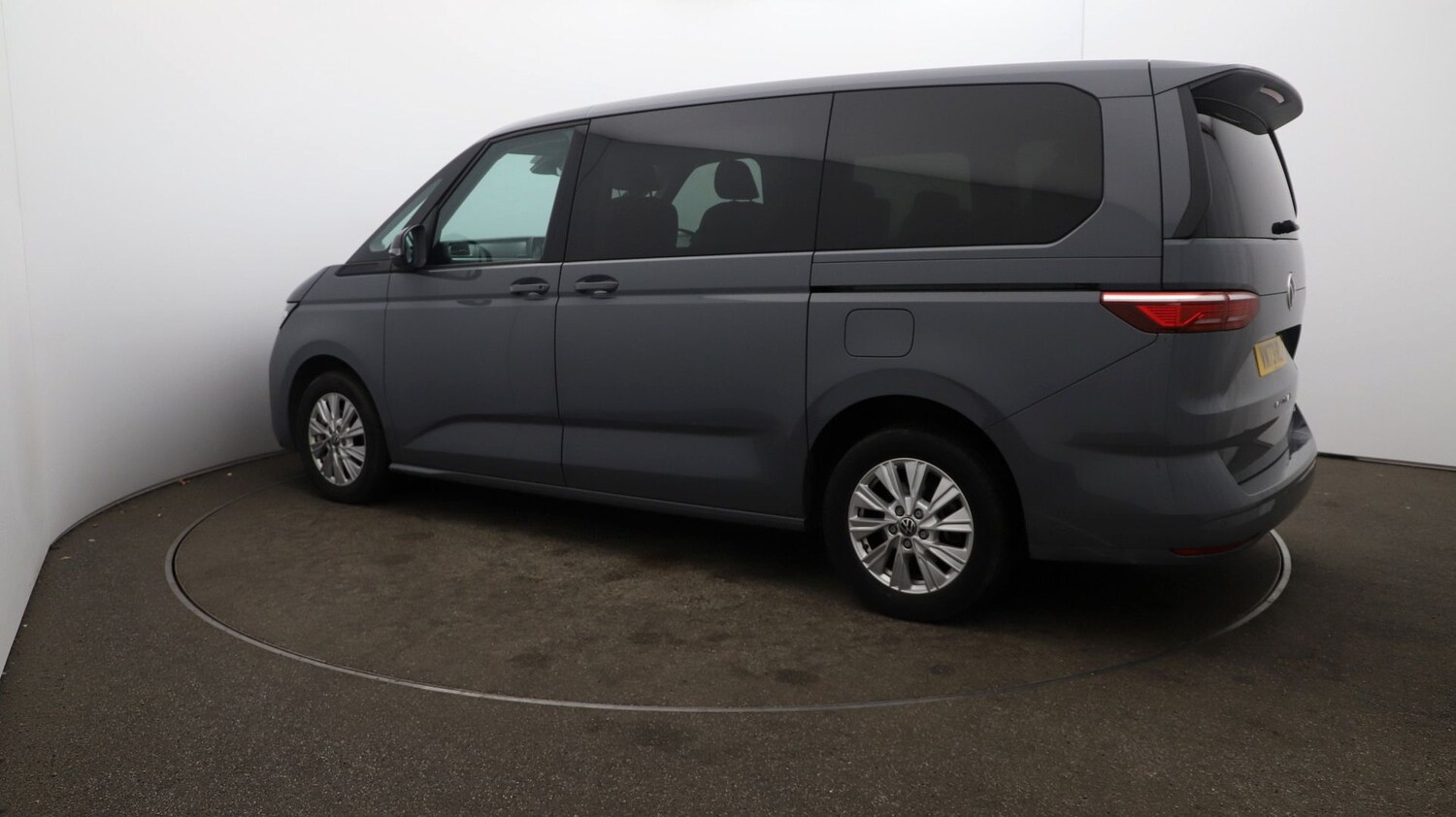 Used Volkswagen Multivan for sale - 76809666: Photo 32