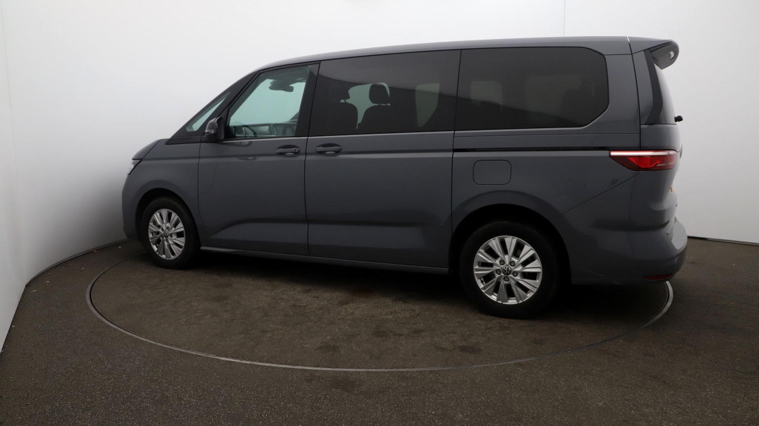 Used Volkswagen Multivan for sale - 76809666: Photo 43
