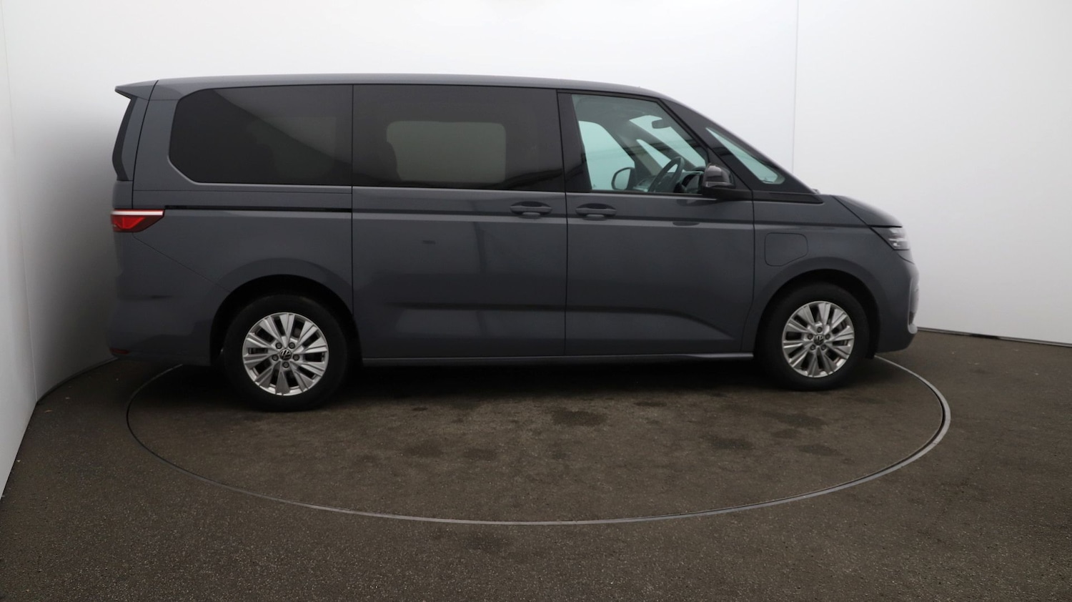 Used Volkswagen Multivan for sale - 76809666: Photo 46