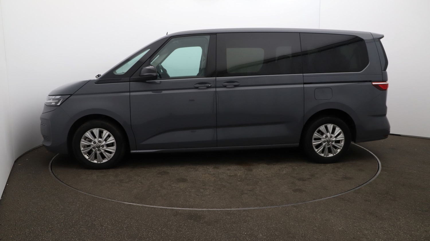 Used Volkswagen Multivan for sale - 76809666: Photo 61