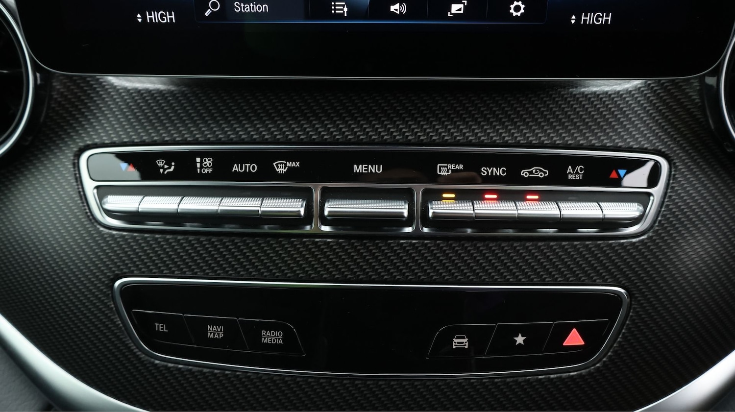 Used Mercedes-Benz V-Class 2023 for sale - 77404693: Photo 12