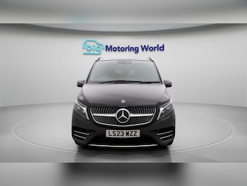 Used Mercedes-Benz V-Class 2023 for sale - 77404693: Photo