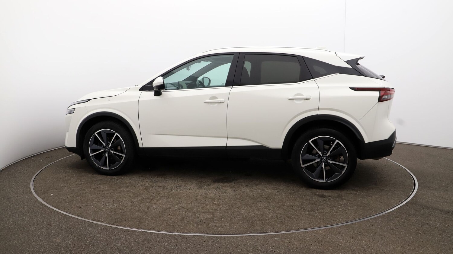 Used Nissan Qashqai for sale - 76810225: Photo 50