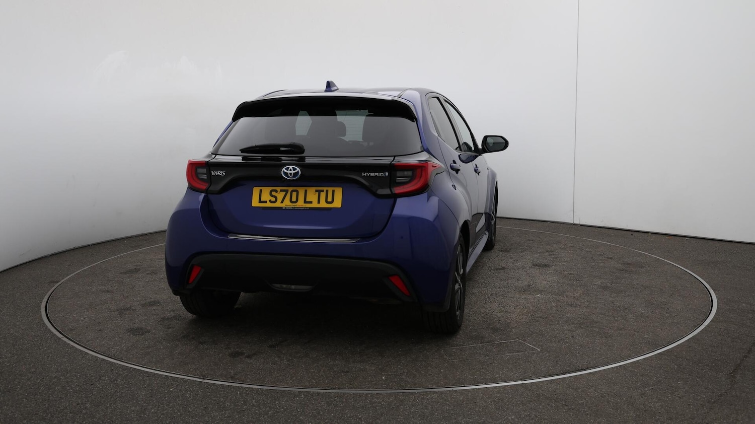 Used Toyota Yaris 2020 for sale - 76108964: Photo 53