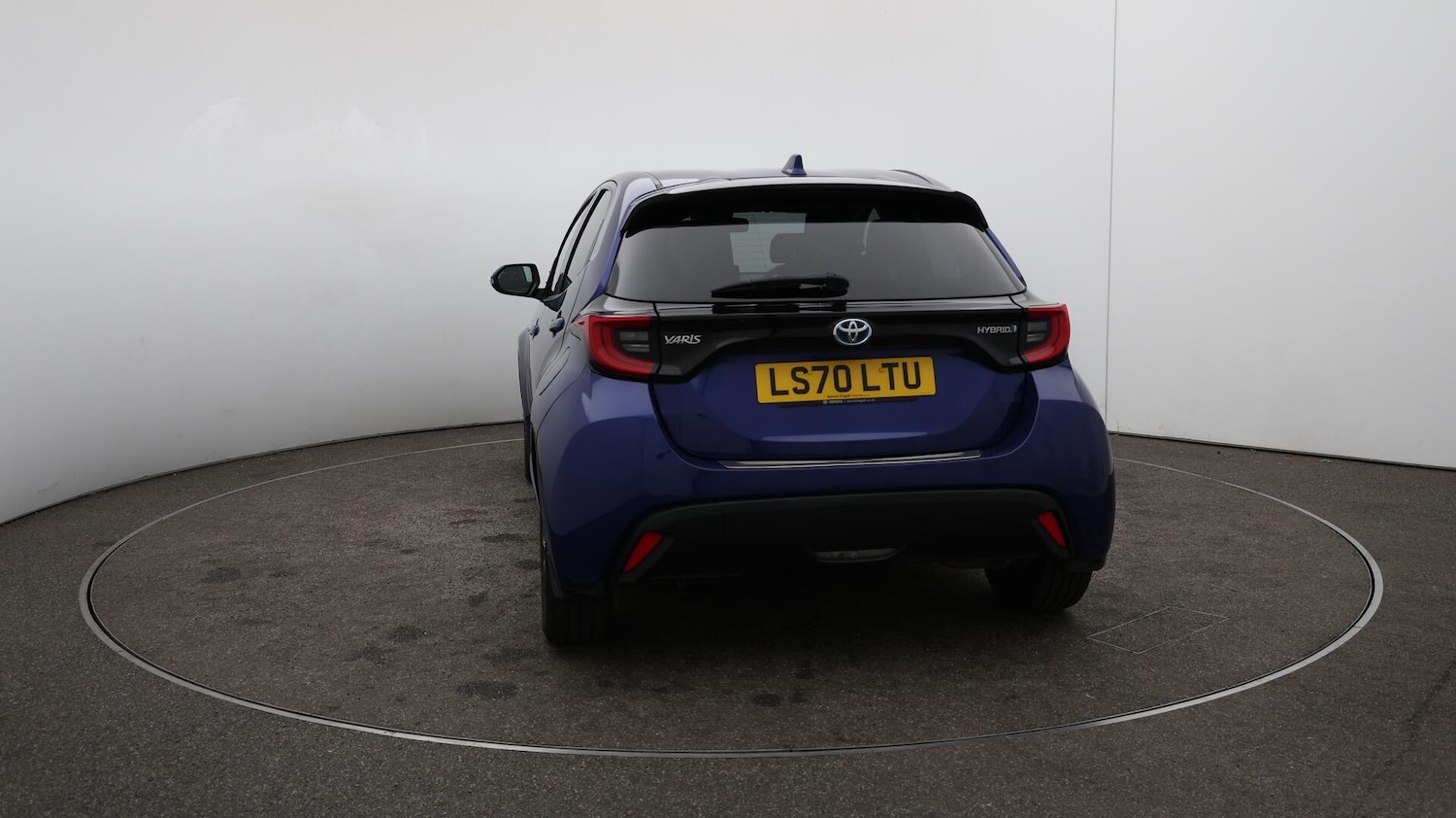 Used Toyota Yaris 2020 for sale - 76108964: Photo 59