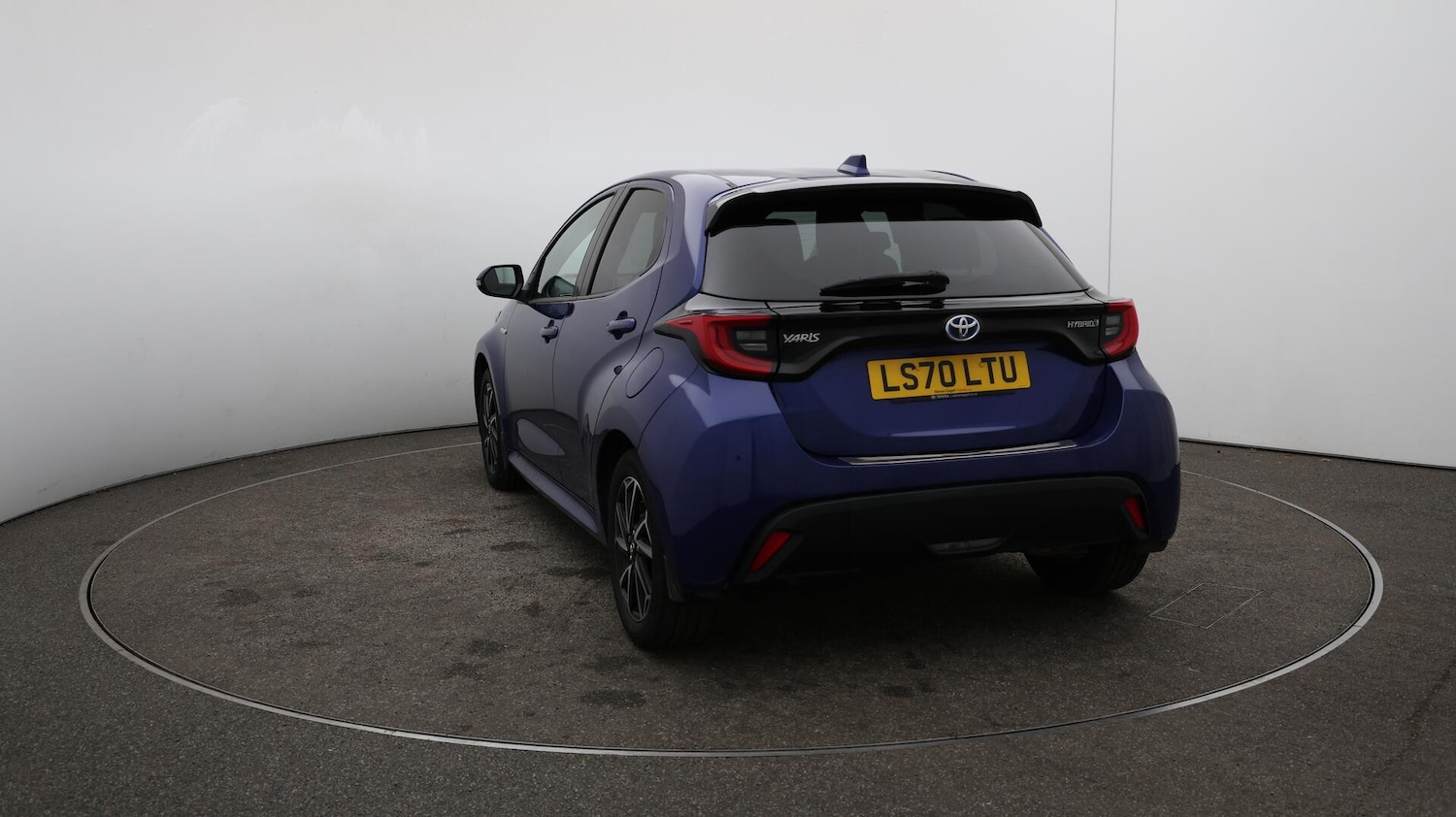 Used Toyota Yaris 2020 for sale - 76108964: Photo 61