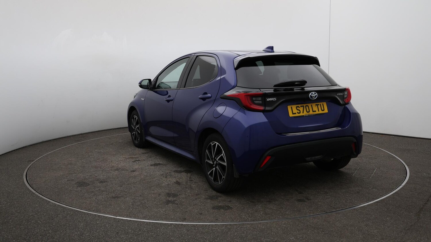 Used Toyota Yaris 2020 for sale - 76108964: Photo 62