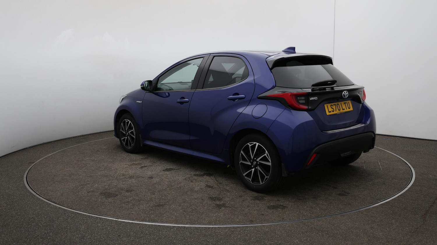 Used Toyota Yaris 2020 for sale - 76108964: Photo 63
