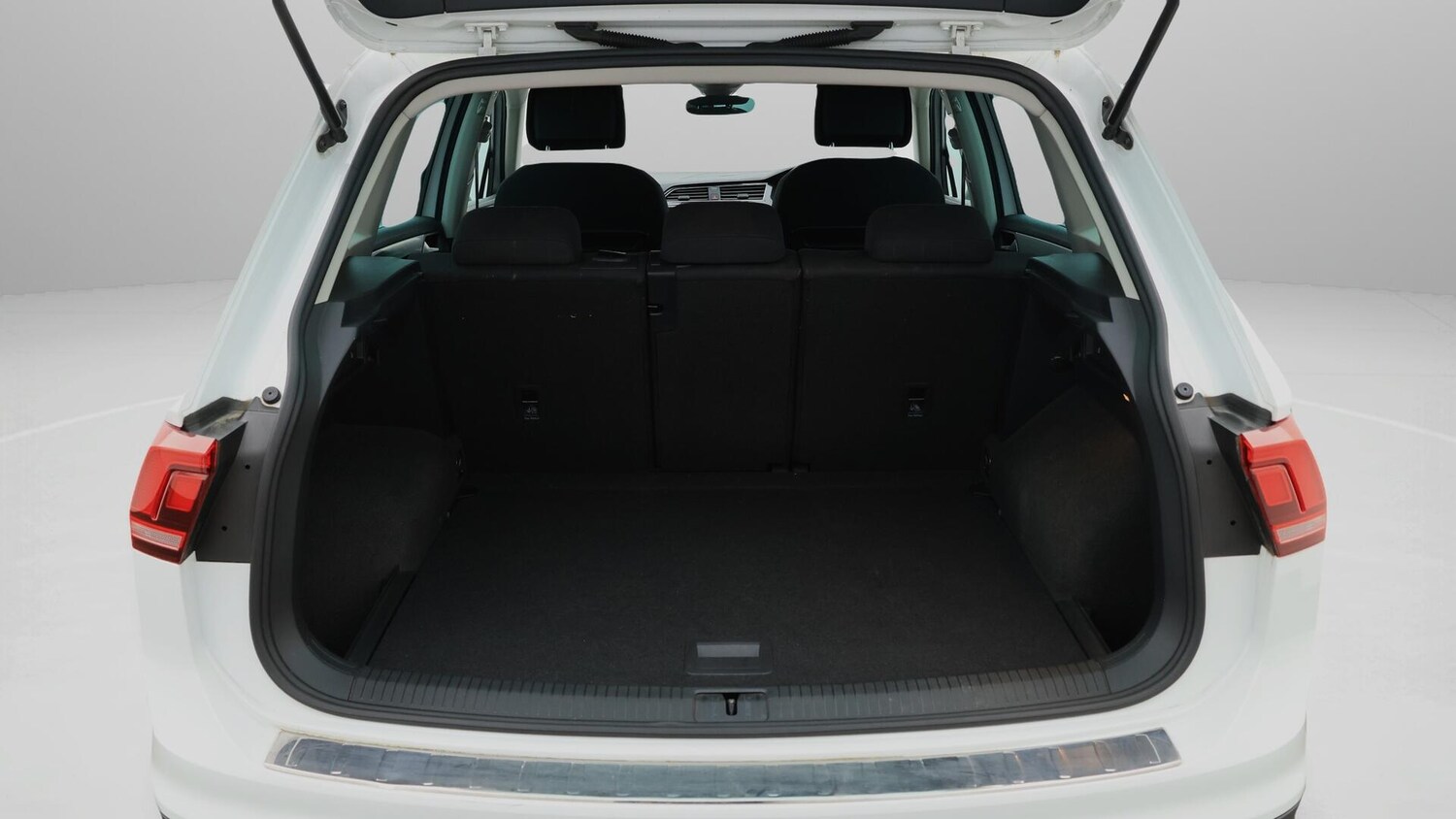 Used Volkswagen Tiguan 2020 for sale - 75965342: Photo 18