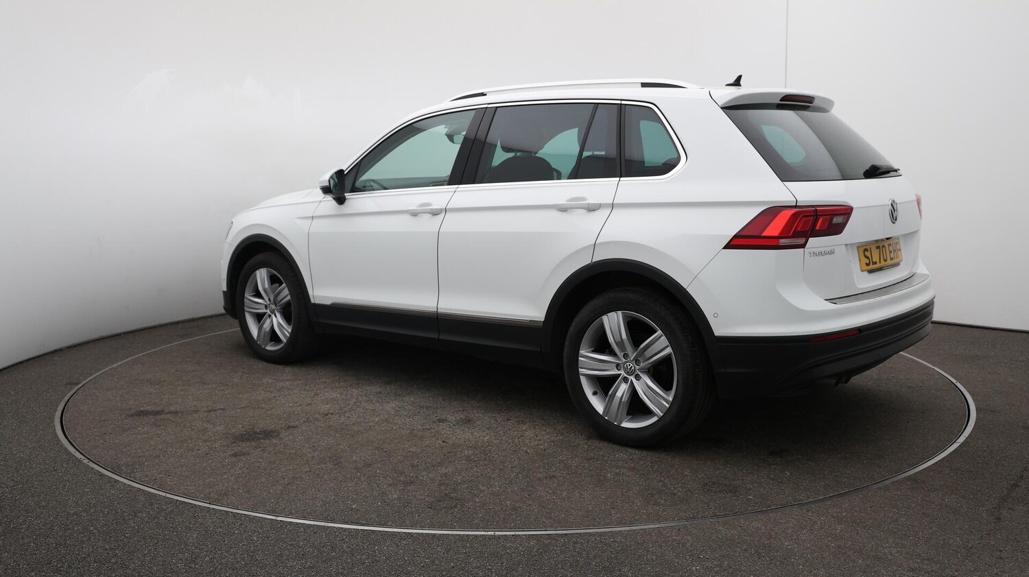 Used Volkswagen Tiguan 2020 for sale - 75965342: Photo 62