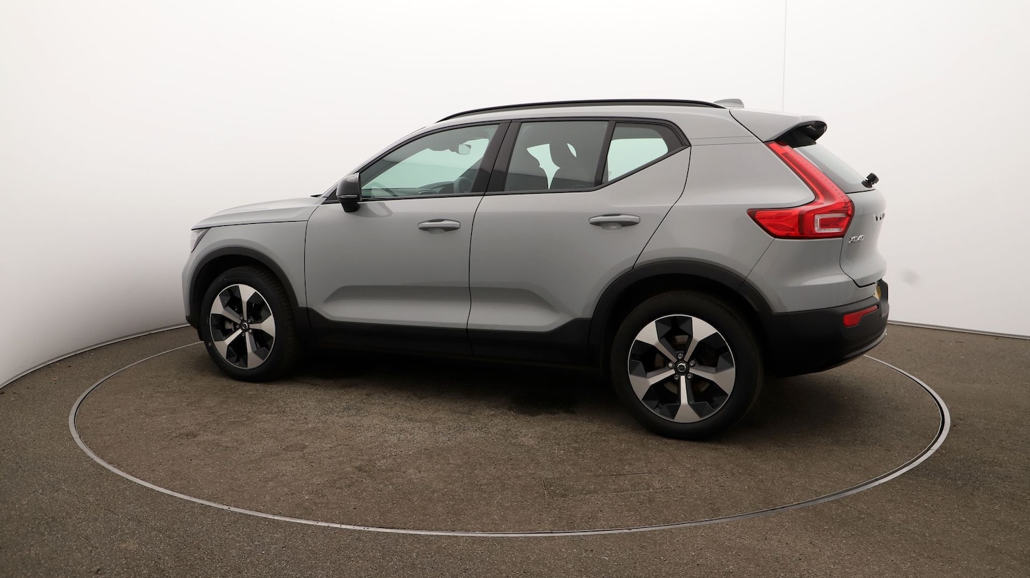 Used Volvo XC40 2024 for sale - 76810327: Photo 39