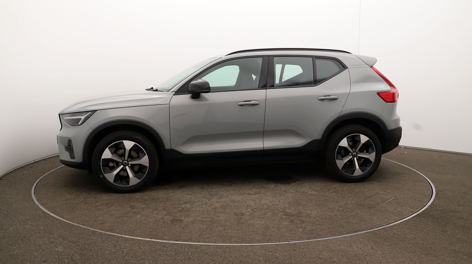 Used Volvo XC40 2024 for sale - 76810327: Photo 57