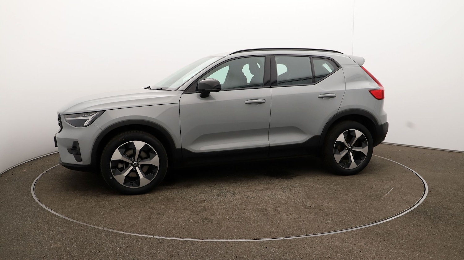 Used Volvo XC40 2024 for sale - 76810327: Photo 58