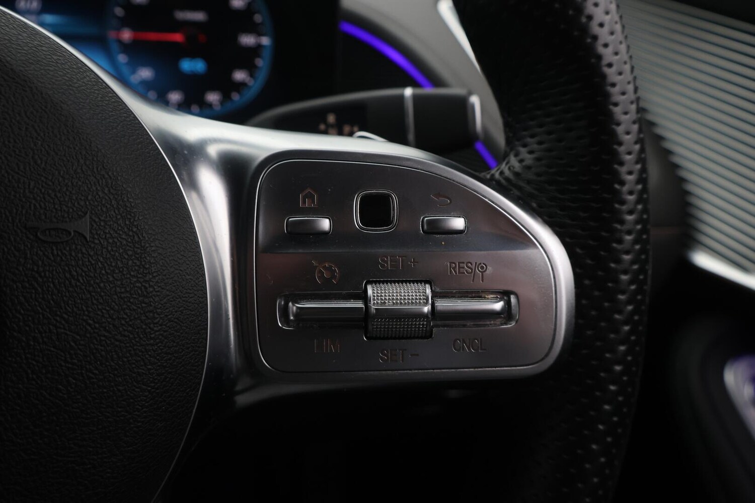 Used Mercedes-Benz EQC for sale - 76735242: Photo 23