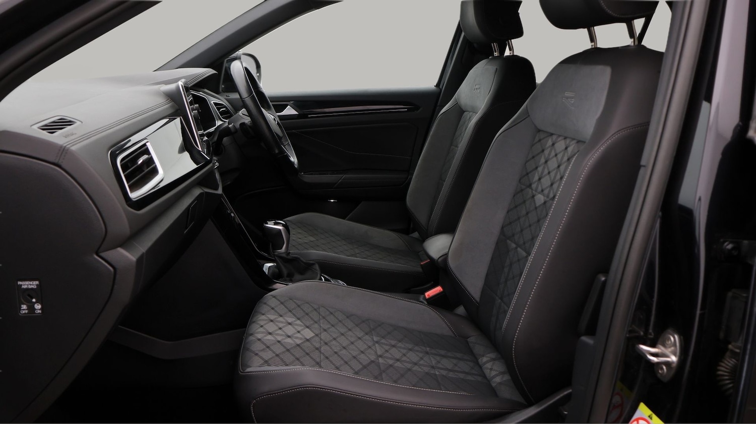 Used Volkswagen T-Roc 2022 for sale - 77790045: Photo 14