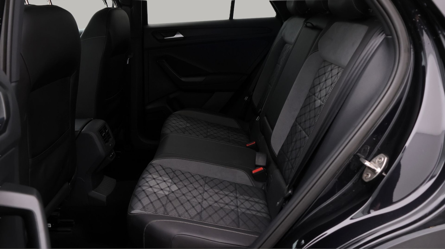 Used Volkswagen T-Roc 2022 for sale - 77790045: Photo 16