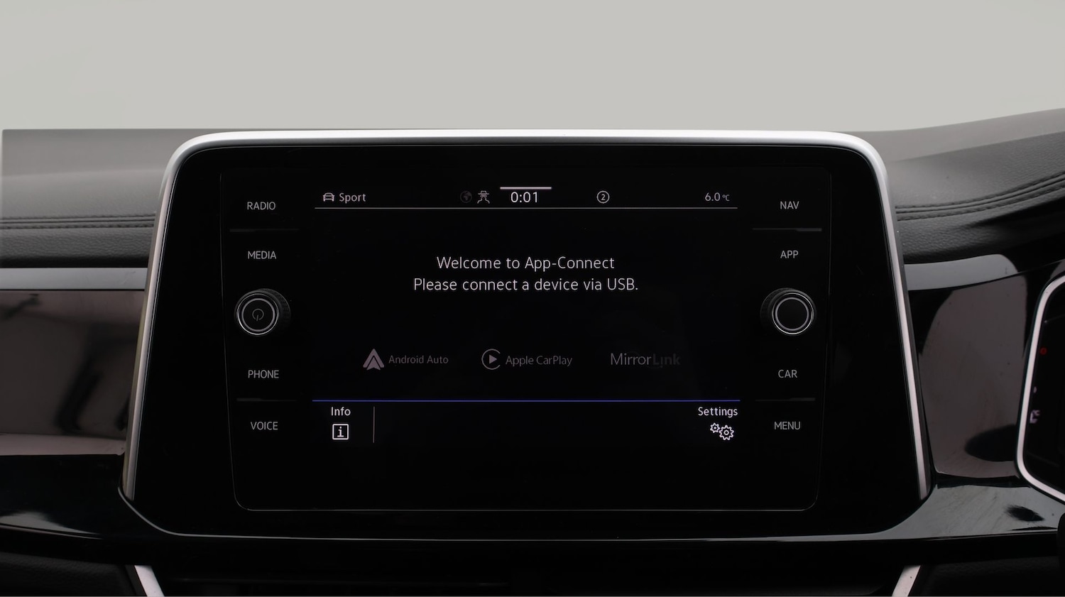 Used Volkswagen T-Roc 2022 for sale - 77790045: Photo 25