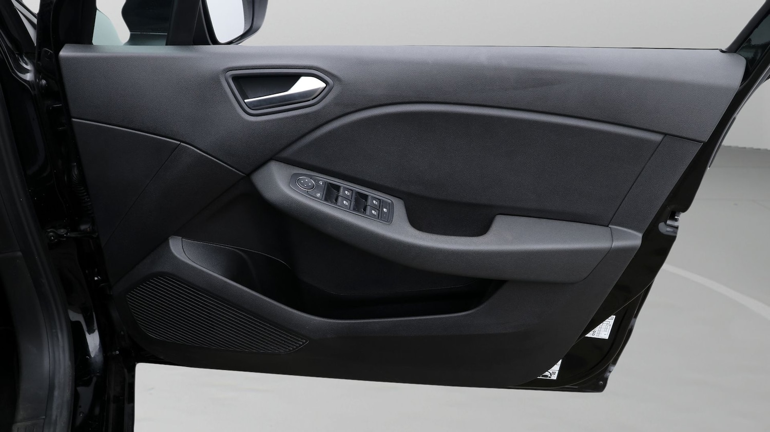 Used Renault Clio 2023 for sale - 77225651: Photo 15