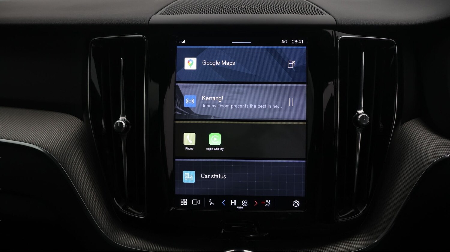 Used Volvo XC60 2023 for sale - 77365677: Photo 11