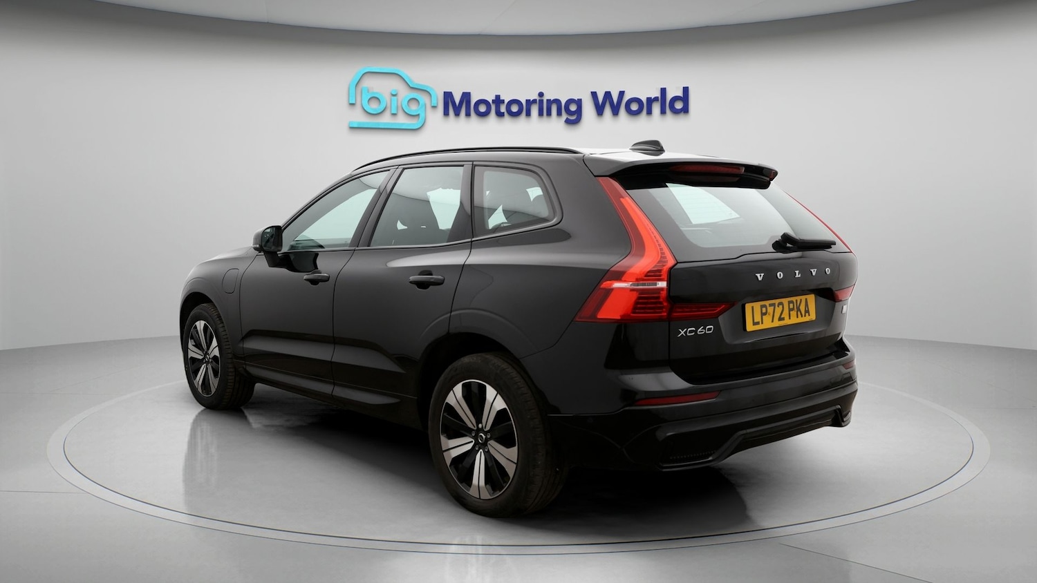 Used Volvo XC60 2023 for sale - 77365677: Photo 5