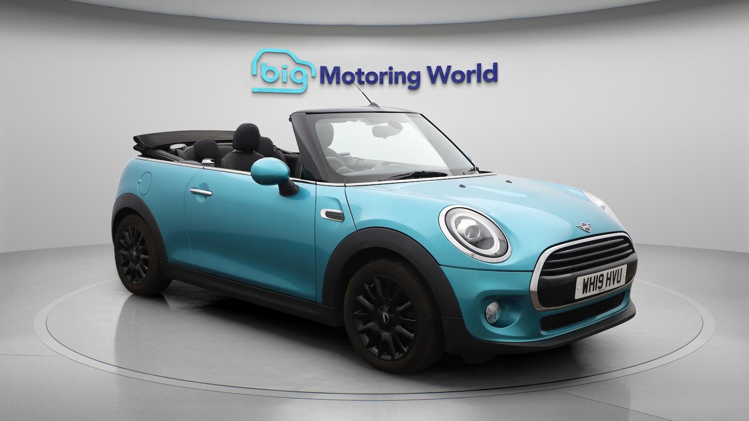 Used MINI Convertible 2019 for sale - 76499341: Photo 2