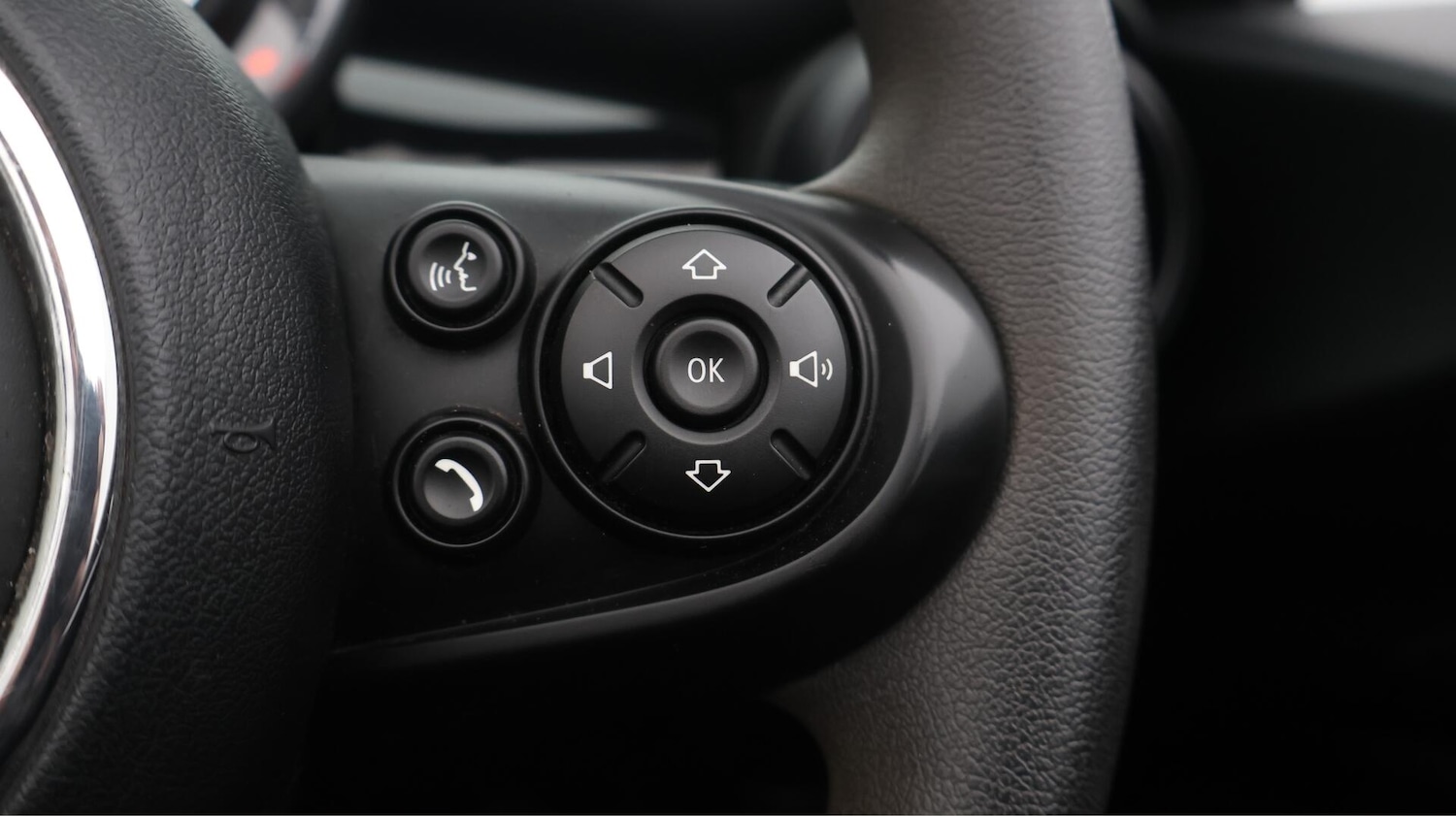 Used MINI Convertible 2019 for sale - 76499341: Photo 26