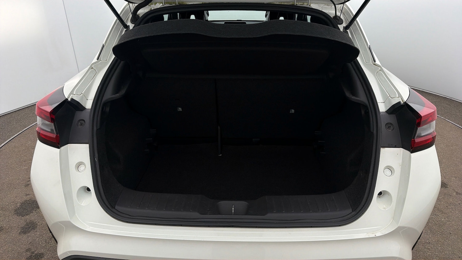 Used Nissan Juke 2023 for sale - 78053698: Photo 16