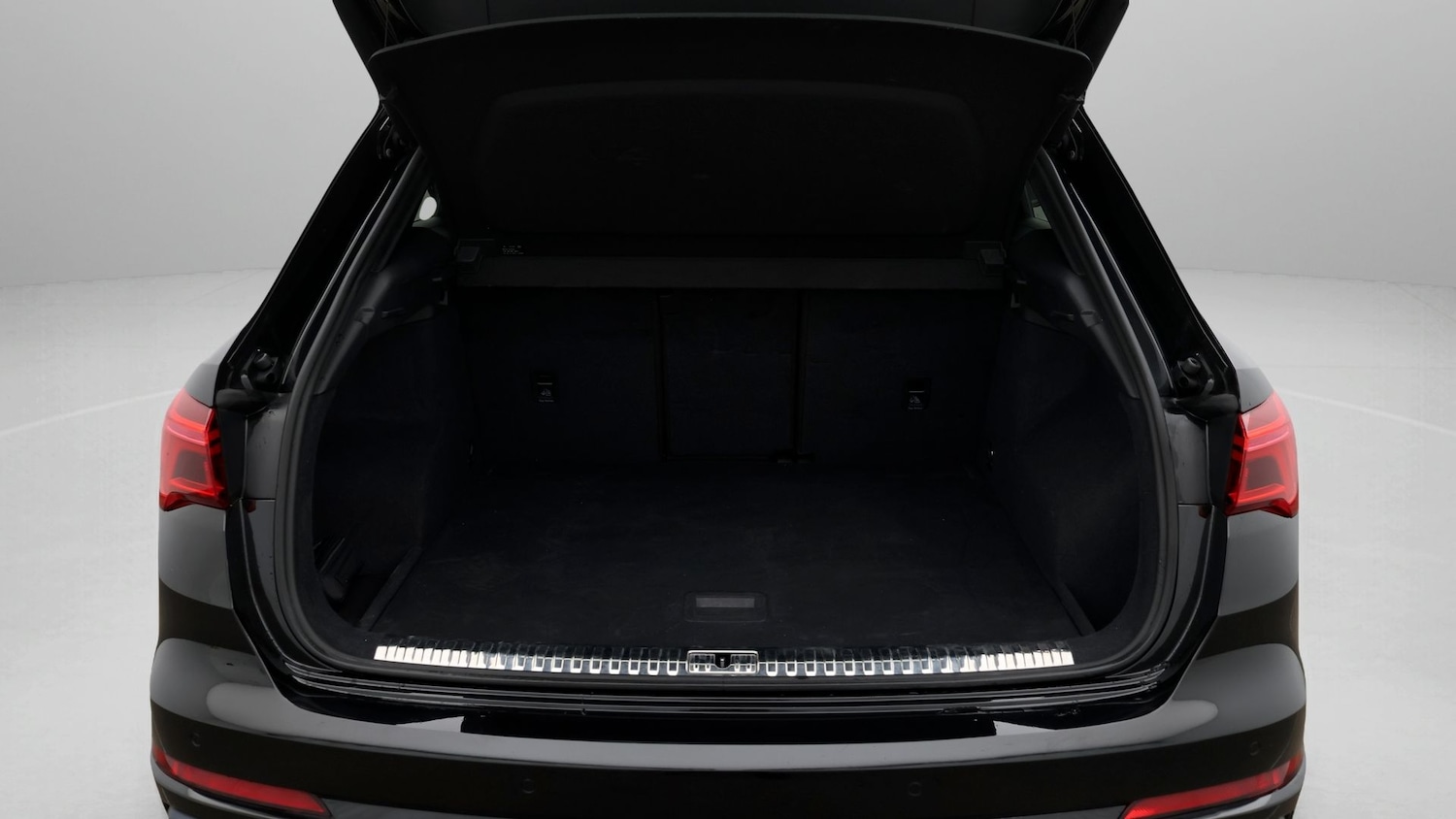 Used Audi Q3 2019 for sale - 78183266: Photo 17