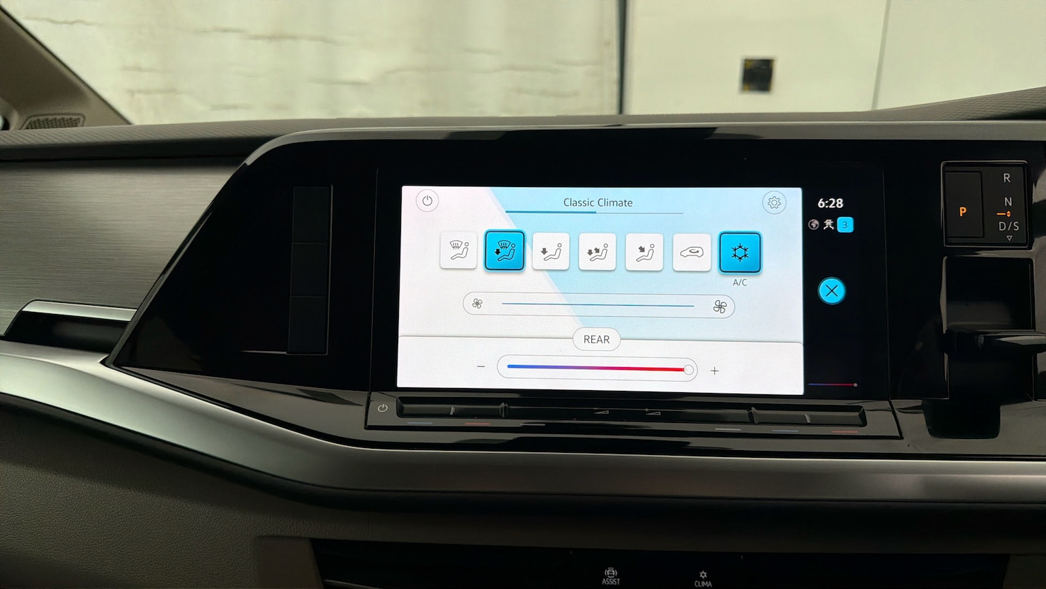 Used Volkswagen Multivan 2022 for sale - 77968454: Photo 11